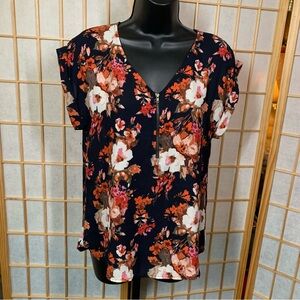 Tovia Floral Short Sleeve Zipper Blouse
